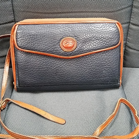 dooney and bourke wallet crossbody